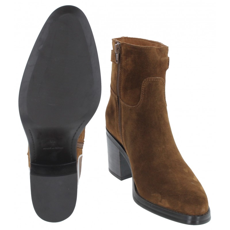 Tan best sale boots suede